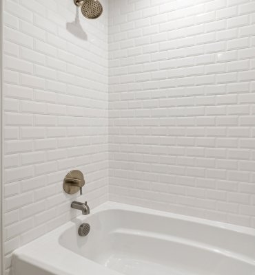 Premium Bathtub Refinishing